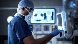 Johnson & Johnson Medical Devices Companies junto a Microsoft impulsará cirugía digital