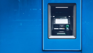 Esta startup argentina creó una solución para integrar criptomonedas en cajeros ATM tradicionales