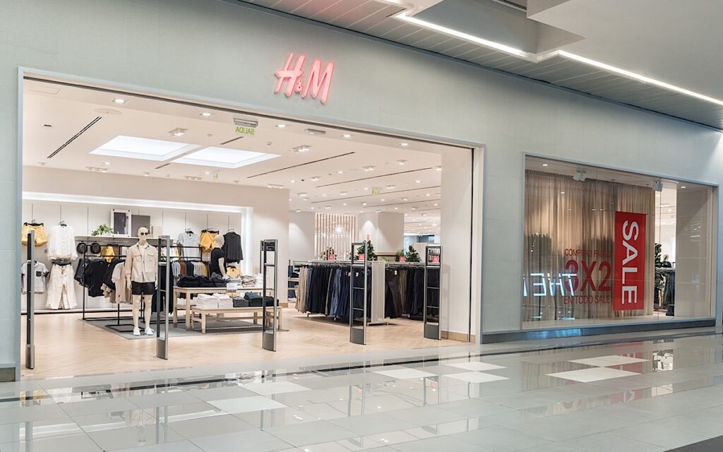 H&M Chile víctima de estafa por suplantación de identidad en compras fraudulentas.