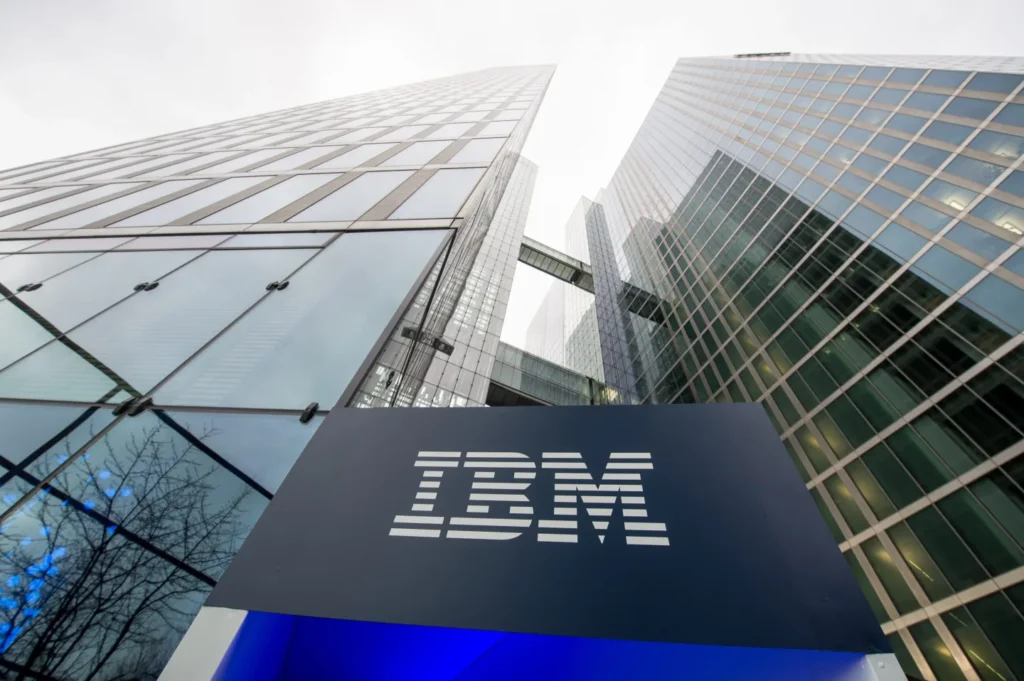 IBM presenta plataforma integral para potenciar el crecimiento de la IA en las empresas