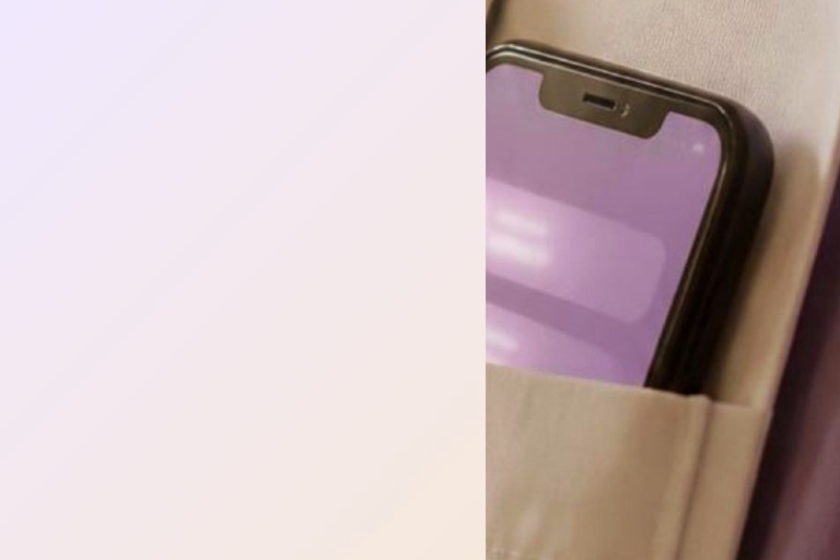 Bata médica con un teléfono en el bolsillo; a la izquierda, el título del artículo.